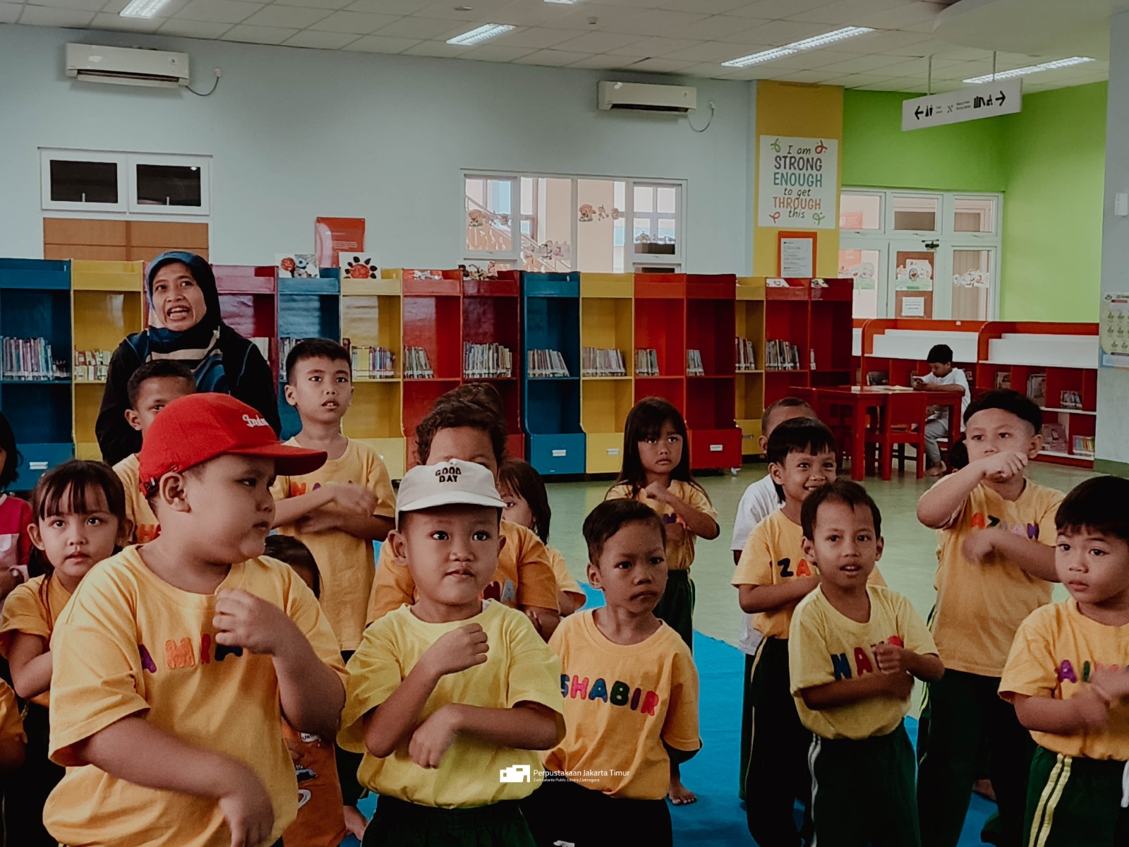 Wisata LiterAsyik Ke Perpustakaan Jakarta Timur Bersama PAUD Pertiwi